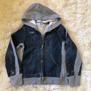 D&G Junior Boy’s zip up hoodie size 7-8